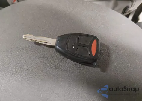 2005 Jeep Grand Cherokee Limited from USA, damaged, VIN 1J4HR58225C698896